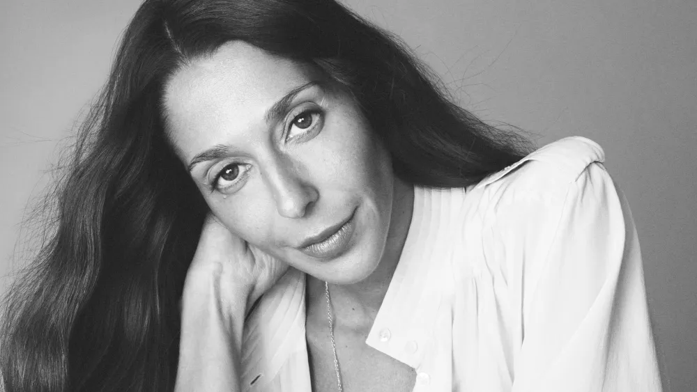 Chloé has officially announced the the German designer, Chemena Kamali, as its Creative Director